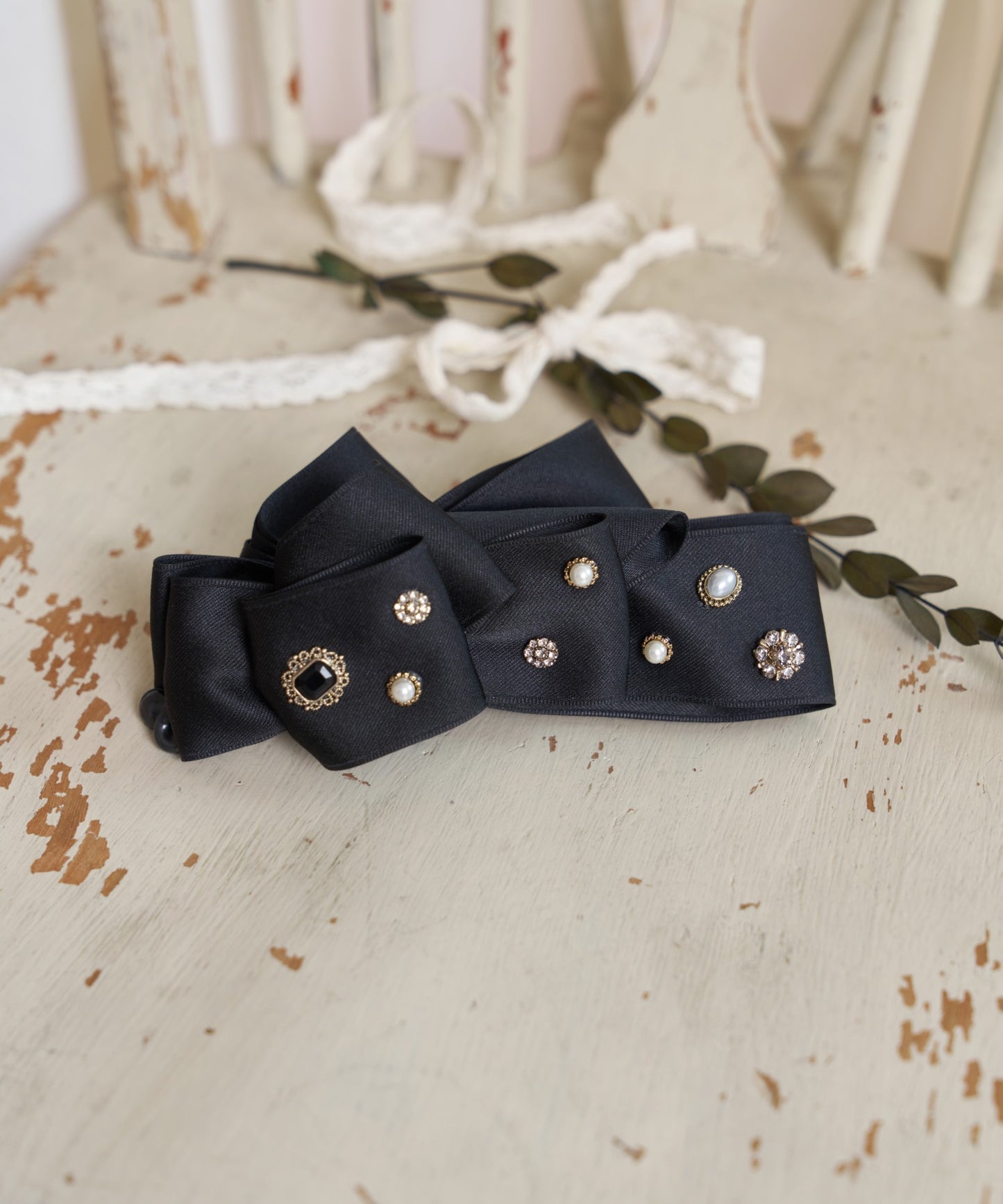 Nilda Banana Pin クリスタル パール サテン ビック リボン バナナクリップ